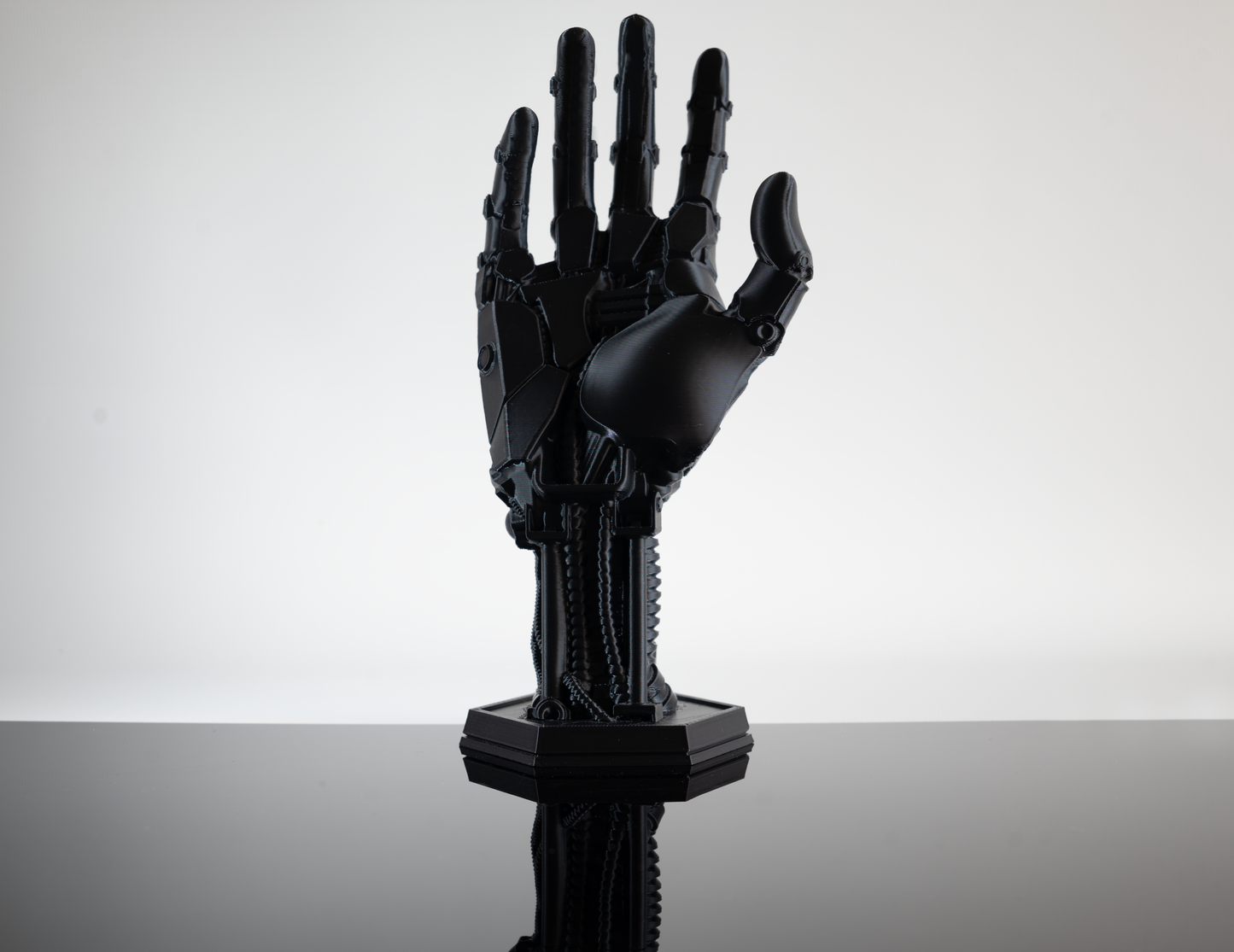 Robotic Hand Controller Holder – Display Stand for Xbox, PS5, Switch Pro