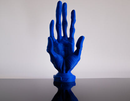 6 Finger Alien Hand Controller Holder – Sculpted Display Stand for Gamers