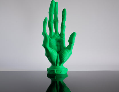 6 Finger Alien Hand Controller Holder – Sculpted Display Stand for Gamers